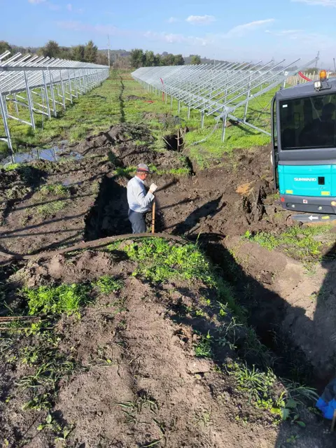Săpături pentru traseele de cabluri
